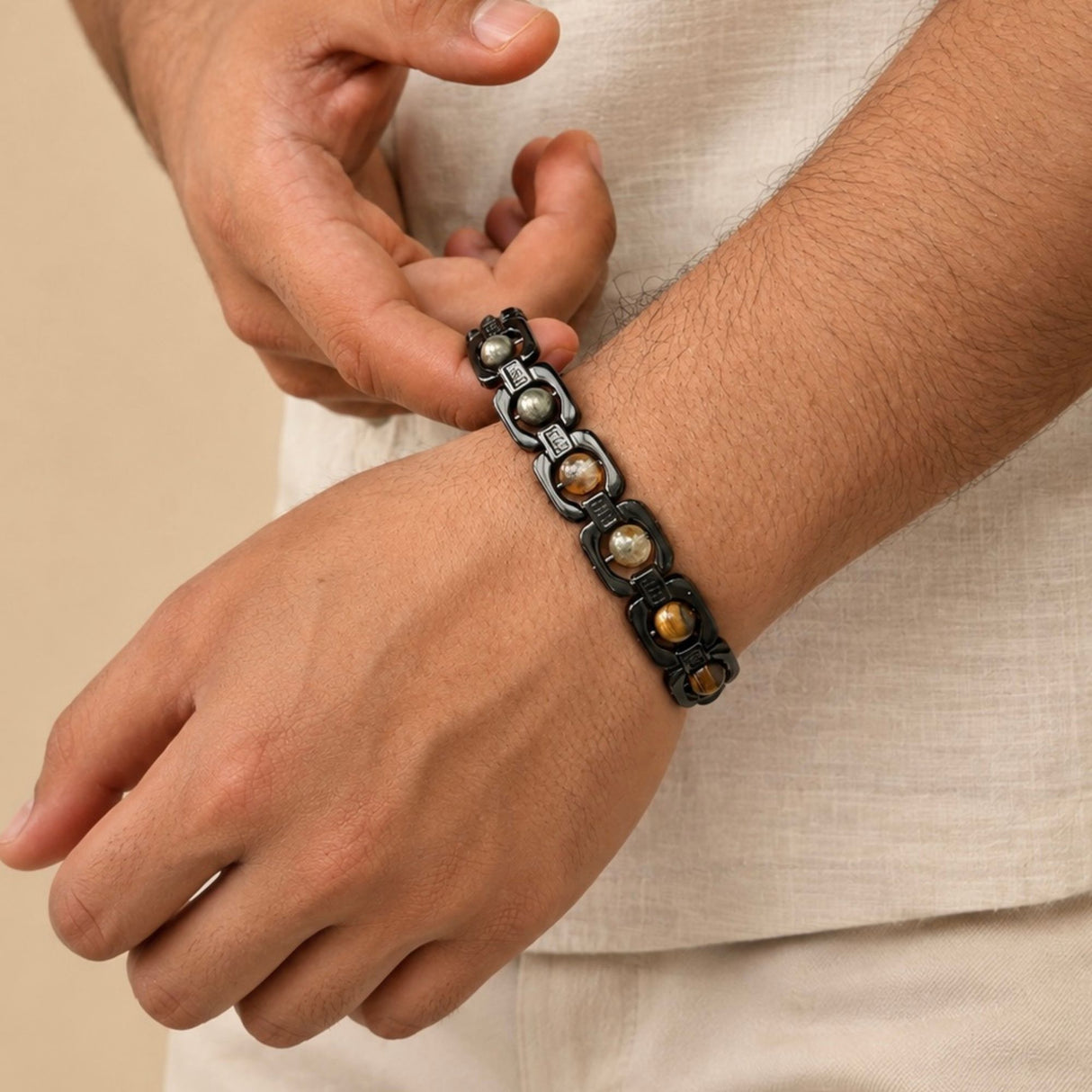 Midnight Black Essential Dhanlabh Bracelet