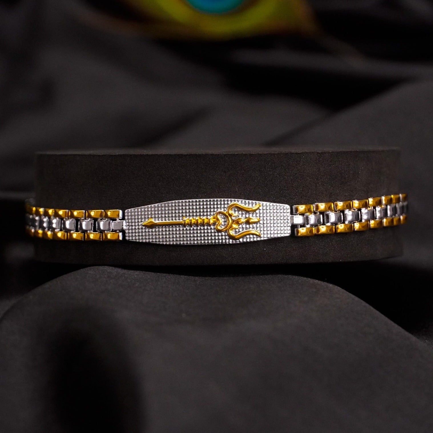 24K Gold Plated Duotone Trishool Grid Bracelet – Japam